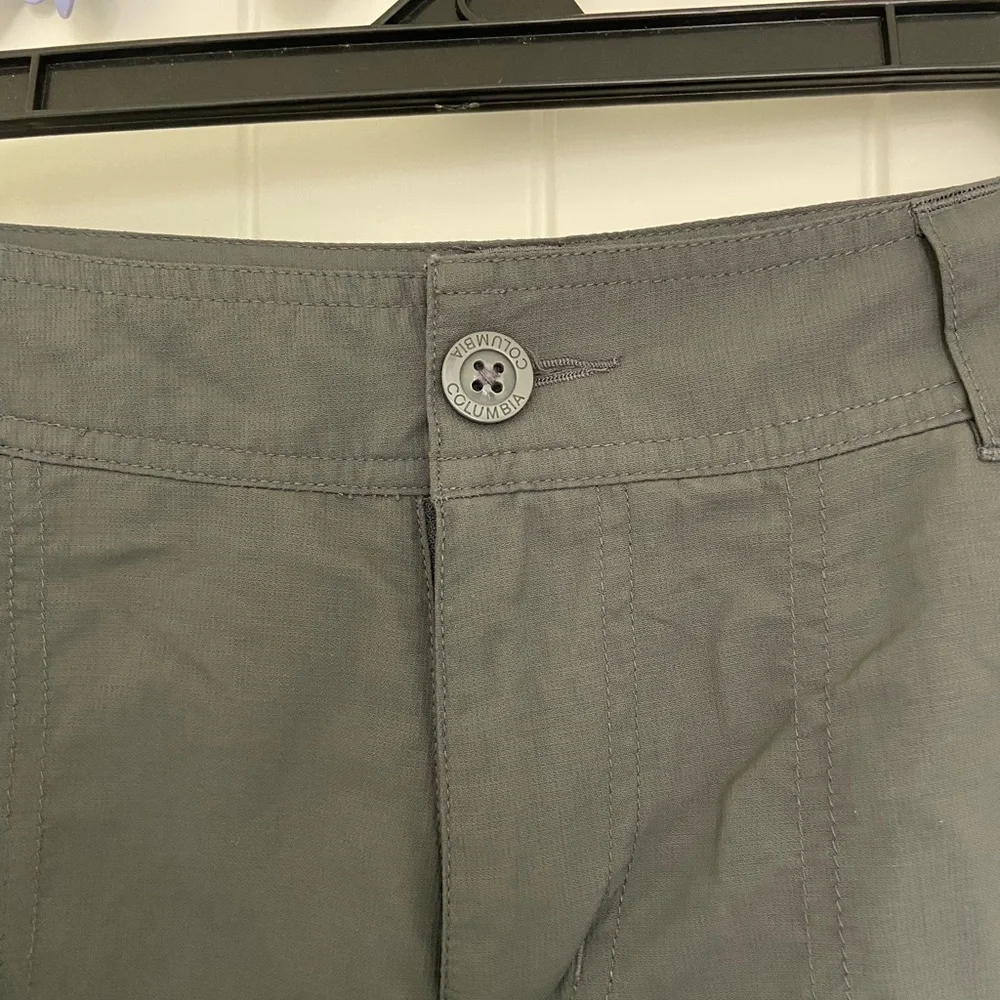 NWOT | Columbia men’s cargo shorts — size‎ 32